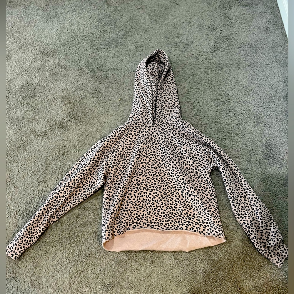 NWT Cheetah Hoodie from Abercrombie & Fitch (Soft Collection) size XS